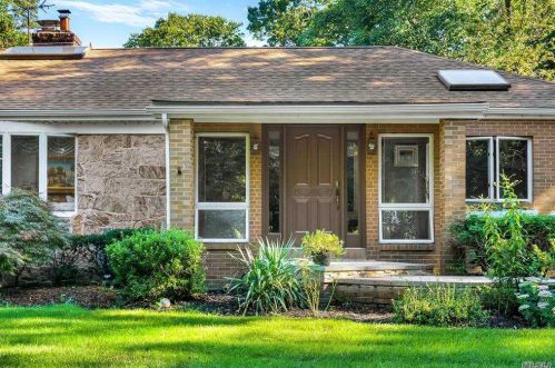 58 Alpine Way, Huntington Station, NY 11746-4602