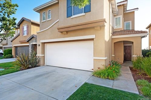 27659 Burgundy Crossing Ln, Santa Clarita, CA 91351-3469