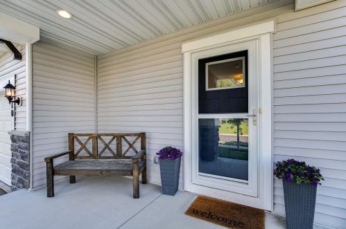 5710 Ranier Ln, Minneapolis, MN 55446