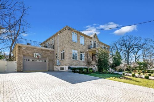 19316 Nero Ave, Jamaica, NY 11423-1154