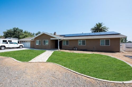 4818 Riverview Dr, Riverside, CA 92509-6520
