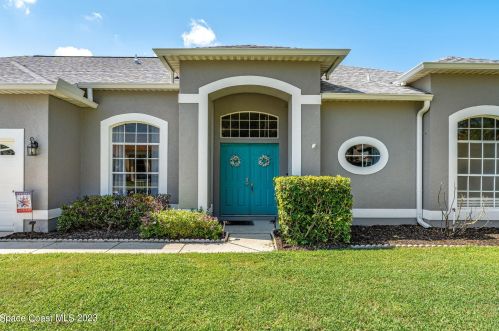 816 Brookstone Dr, Merritt Island FL  32952-4141 exterior
