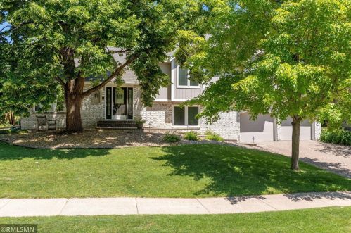 9201 Hyland Creek Rd, Minneapolis, MN 55437-1949