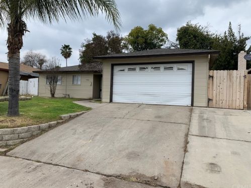 4502 Emerson Ave, Fresno, CA 93722-4011