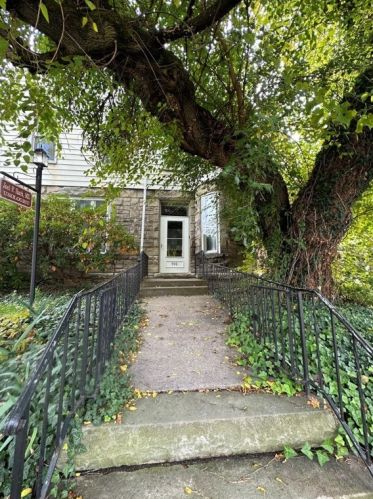 900 Main St, Monongahela PA  15063-2818 exterior