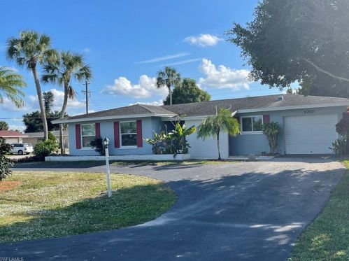 4200 22nd Pl, Naples, FL 34116-7002
