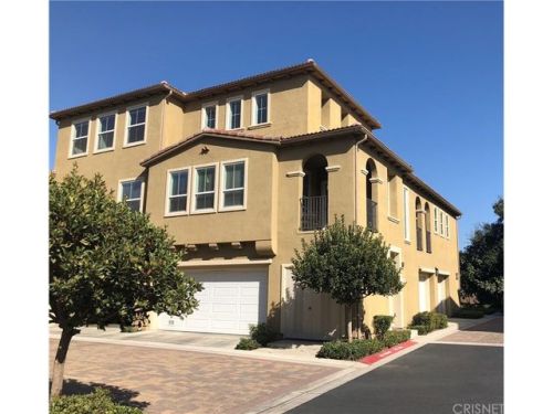 27018 Fairway Ln, Santa Clarita, CA 91381-0671