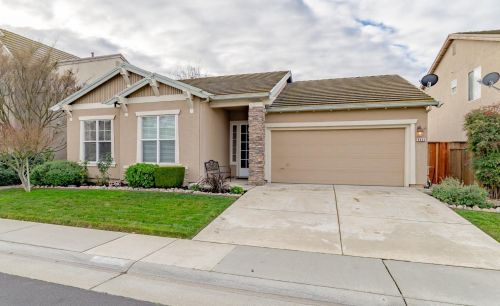 9492 Park Dr, Elk Grove, CA 95624-6030