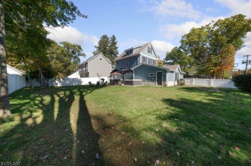7 Birchwood Rd, Parsippany NJ  07834-1201 exterior
