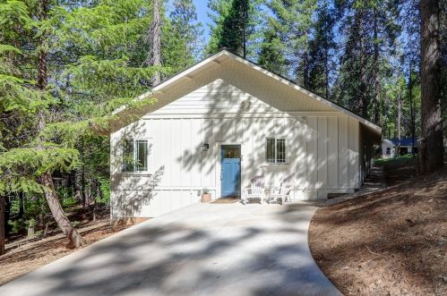 12692 Baccarat Ct, Grass Valley, CA 95945-8467