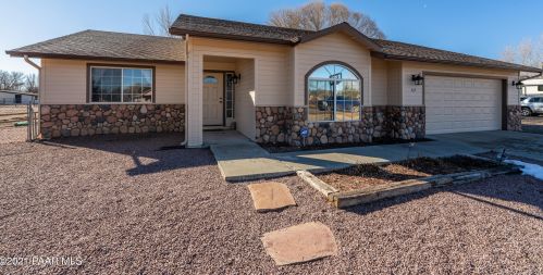 725 Butterfield Rd, Chino Valley, AZ 86323-5620