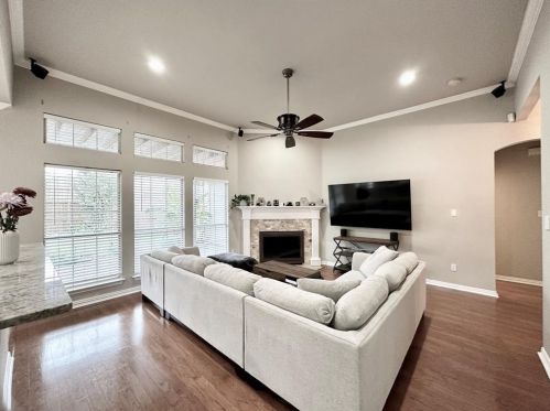 8558 Hawthorne St, Frisco, TX 75034-5630