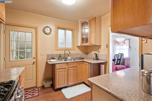 69 Cavour St, Daly City CA  94014-2244 exterior