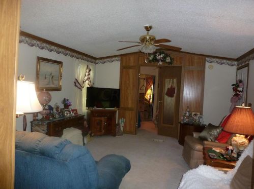9260 Shady Ln, Blue Rock, OH 43720-9624