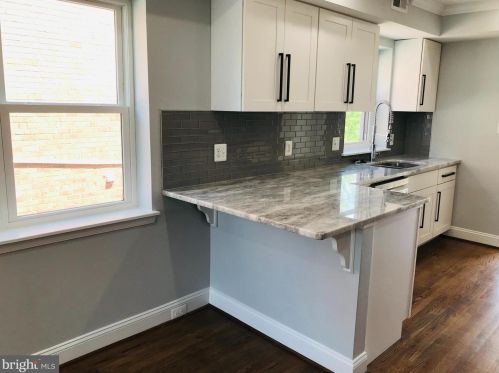 5352 Chillum Pl, Washington, DC 20011-2621