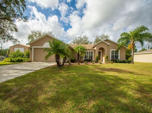 8425 102nd Ct, Vero Beach FL  32967-2898 exterior