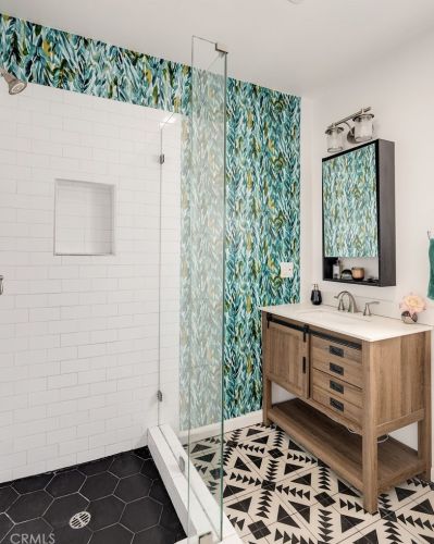 223 57th St, Long Beach CA  90805-4607 exterior