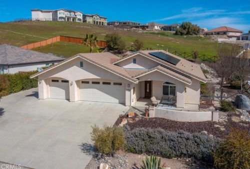 3470 Catalina Pl, Lake Nacimiento, CA 93446-7746