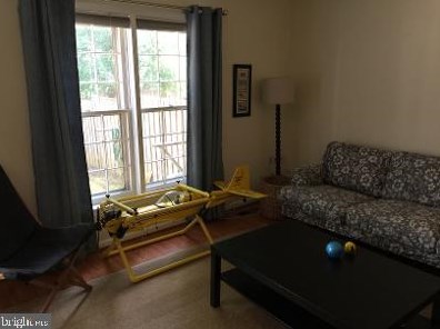 5605 Sutherland Ct, Springfield VA  22015-1819 exterior
