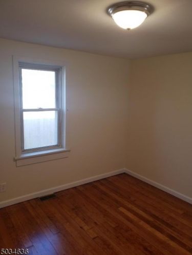 617 Mansfield St, Belvidere NJ  07823-1911 exterior