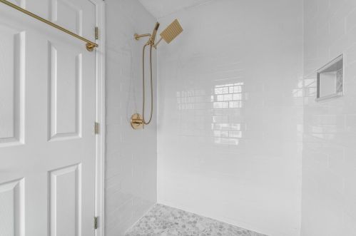 1023 Royal Dr, Canonsburg PA  15317-5004 exterior