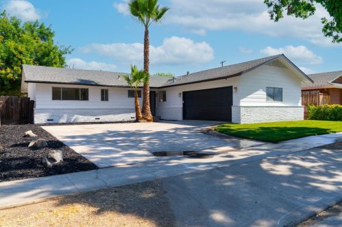 1101 Woodrow Ave, Modesto, CA 95350-1239