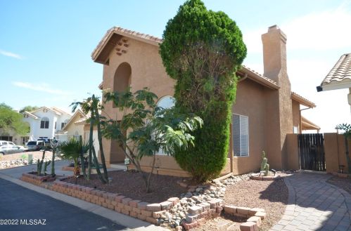 3715 Koshare Ln, Tucson, AZ 85742-9215