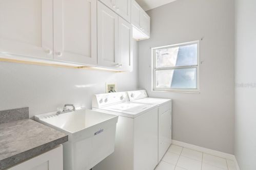 7652 Morningdale Dr, New Port Richey FL 34653-6241 exterior