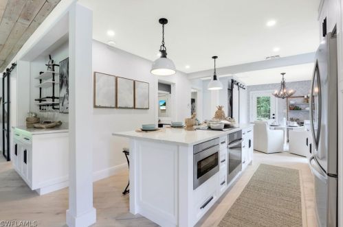 5019 Hawthorn Woods Way, Naples FL  34116-5017 exterior