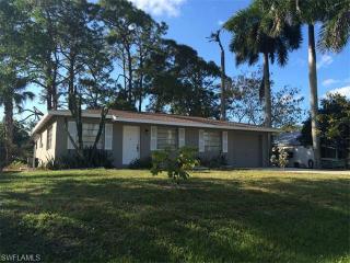 4624 Normandy Dr, Naples, FL 34112-6790