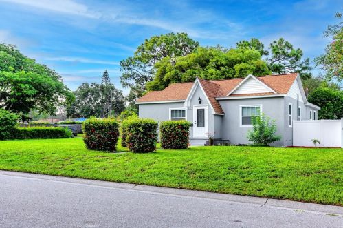 4710 32nd Ave, Saint Petersburg, FL 33713-2021