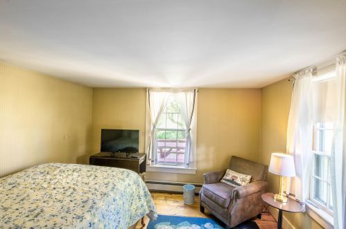 341 Lisbon Rd, Bath NH  03740-4403 exterior