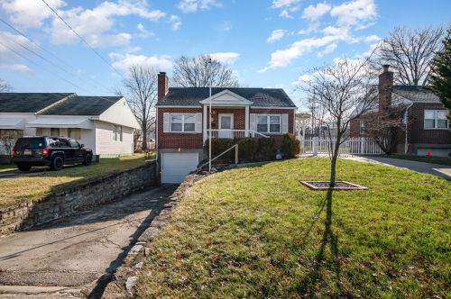 9 Sweetbriar Ave, Florence KY  41042-1614 exterior