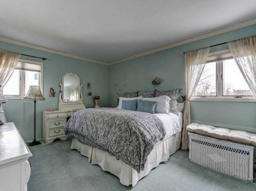 2563 Ocean Ave, North Bellmore NY  11710-3830 exterior