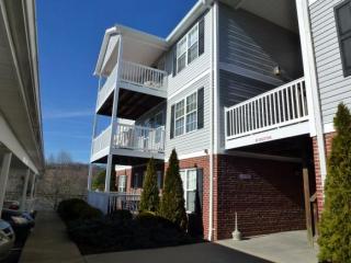 700 Sir Echo Dr, Kingsport, TN 37663-2521