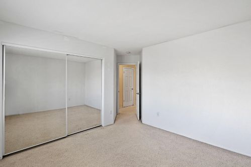 670 Esplanade Ln, San Jose CA 95138-1327 exterior