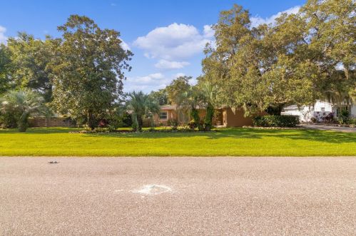 2644 Balkan St, Apopka, FL 32703-4802