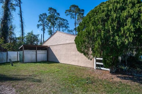 819 Rosewood Ln, Tavares FL  32778-5109 exterior