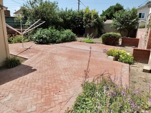 2610 Kansas Ave, South Gate CA 90280-4021 exterior