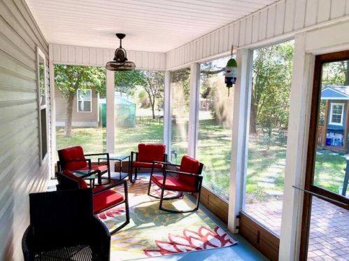 352 Park Ave, Defuniak Springs FL  32435-2611 exterior