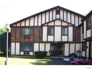 310 Foxwood Ln, Milford, CT 06461-2734