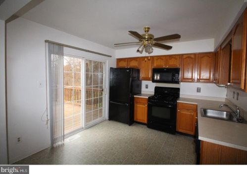 1226 Oxford Cir, Lansdale PA  19446-6641 exterior