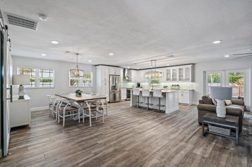 2485 Edward Rd, West Palm Beach, FL 33410-1207