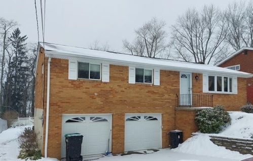 209 Clubside Dr, Moon Twp, PA 15108-9329