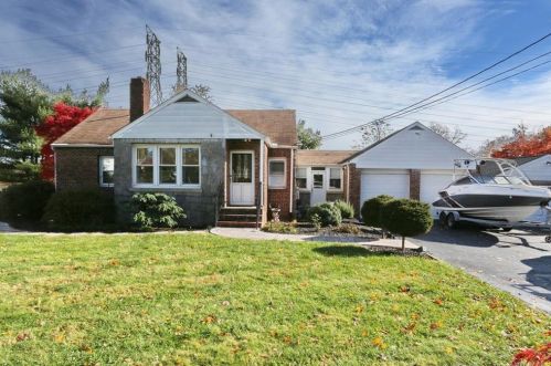 54 Cinder Rd, Stony Point, NY 10980-2617