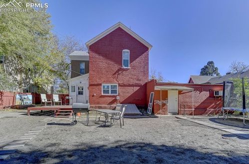 1031 Lake Ave, Pueblo CO 81004-2846 exterior