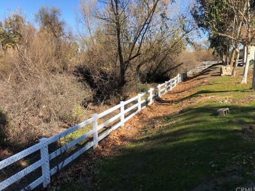 17430 7 Spg Way, Riverside CA 92504-9454 exterior