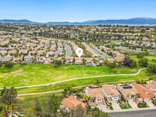 42089 Delmonte St, Temecula CA  92591-7921 exterior