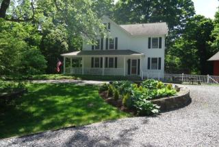 210 Silver Hill Rd, Bridgeport CT  06612-1156 exterior