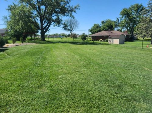 7795 Brookville Salem Rd, Brookville OH  45309-9203 exterior